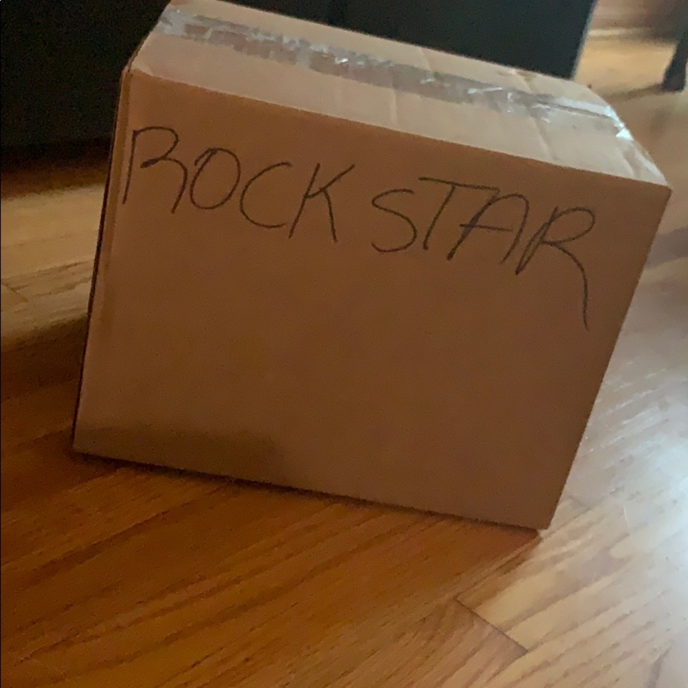 Reserved Veronica surprise box